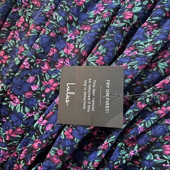 evalina navy blue floral print mock neck midi dress Lulus | Dresses | Lulus Medium Floral tiered